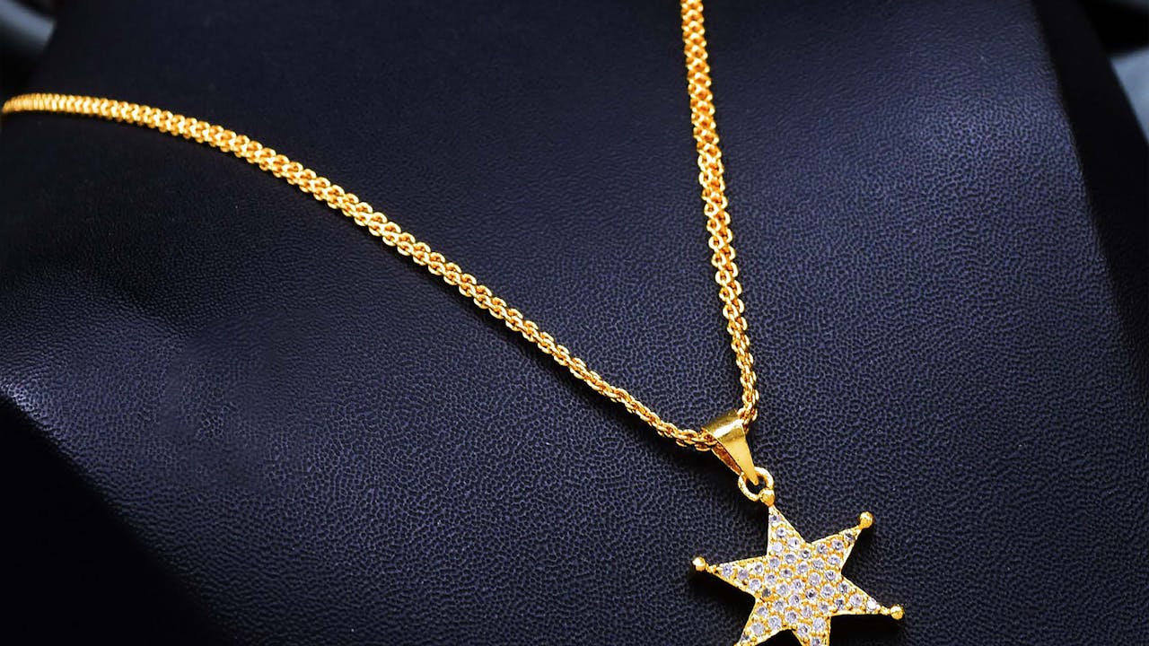 Custom engraved jewelry for Valentine's Day