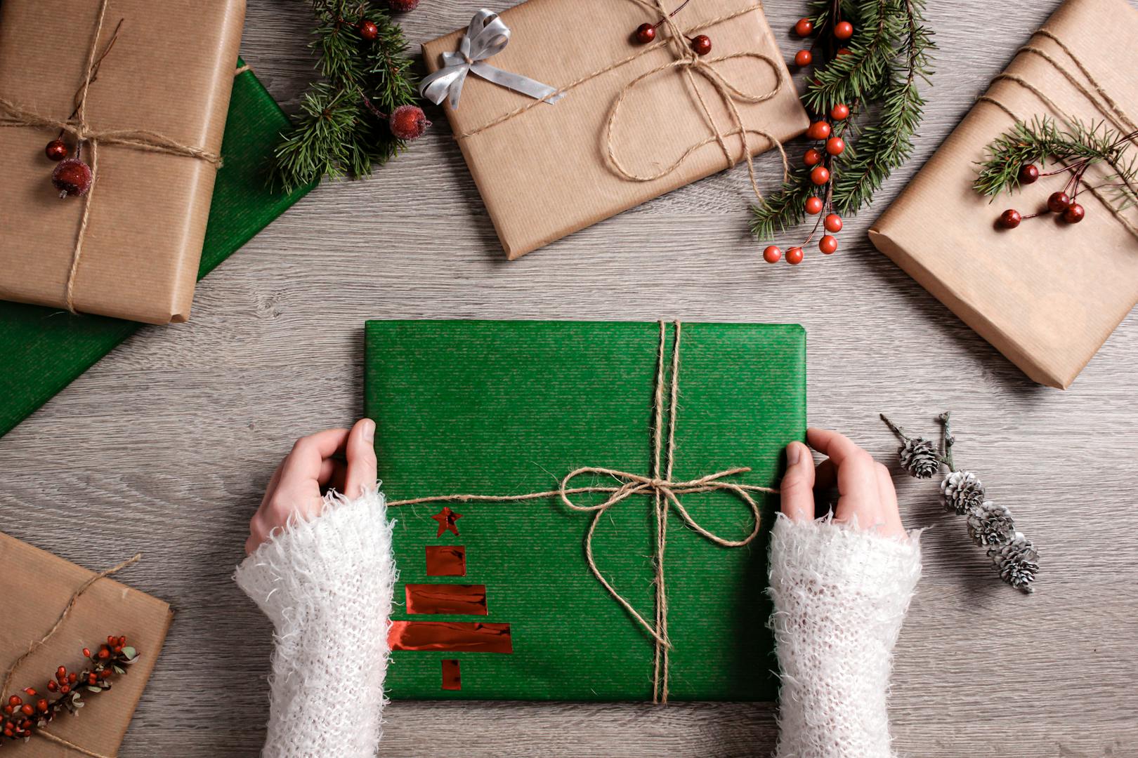 Thoughtful gift presentation and wrapping